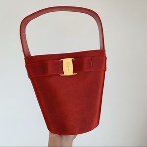 Meet your Posher, Yang